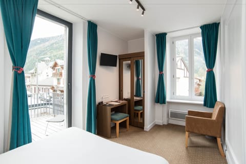 Superior Double Room | Pillowtop beds, iron/ironing board, free WiFi, bed sheets