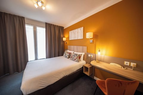 Comfort Double Room | Desk, iron/ironing board, free WiFi, bed sheets