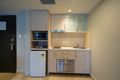 Apartment, 1 Bedroom | Private kitchen | Coffee/tea maker, electric kettle