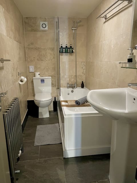 Superior Double Room, Ensuite (Main Building) | Bathroom