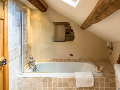 Deluxe Twin Room, Ensuite, Garden View (Room 1) | Bathroom