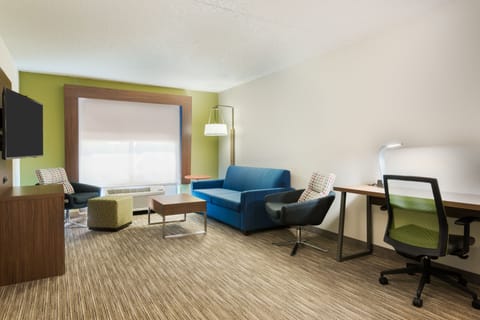 Suite, Multiple Beds | Premium bedding, in-room safe, desk, laptop workspace