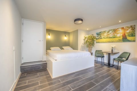 Junior Suite | Desk, free WiFi, bed sheets