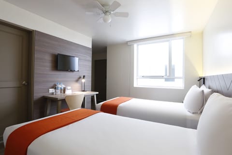 Superior Room, 2 Twin Beds | In-room safe, desk, free WiFi, bed sheets