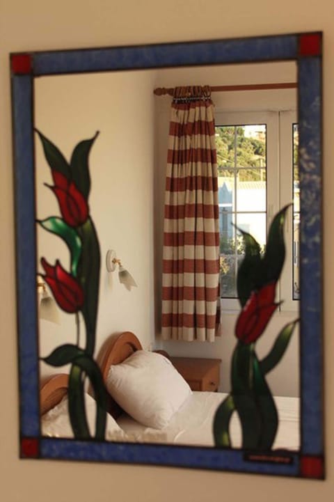 Laptop workspace, soundproofing, iron/ironing board, rollaway beds