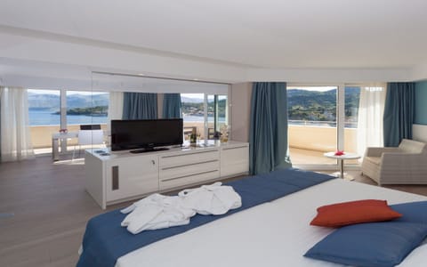 Imperial Suite, Terrace, Sea View | Minibar, in-room safe, desk, blackout drapes