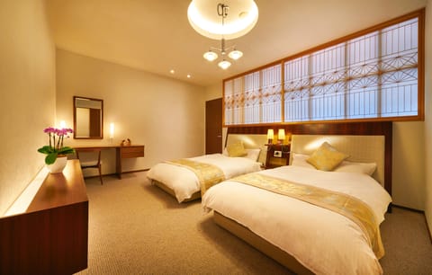 Imperial Suite [Hanayagi], Non Smoking | Premium bedding, down comforters, in-room safe, iron/ironing board