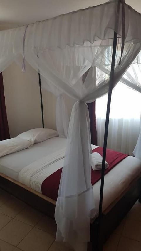 Deluxe Double Room | Desk, free WiFi, bed sheets