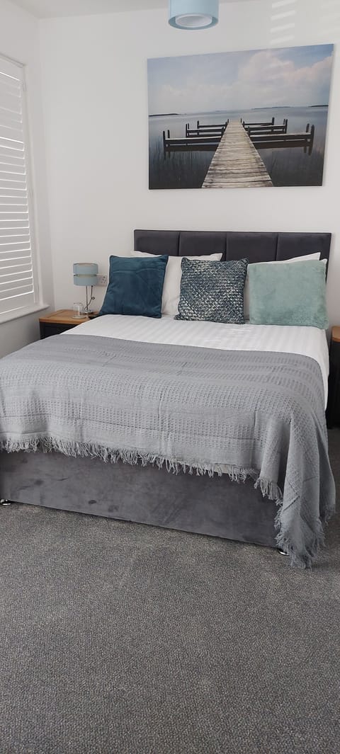 Family Room (1st Floor) | Premium bedding, memory foam beds, individually decorated