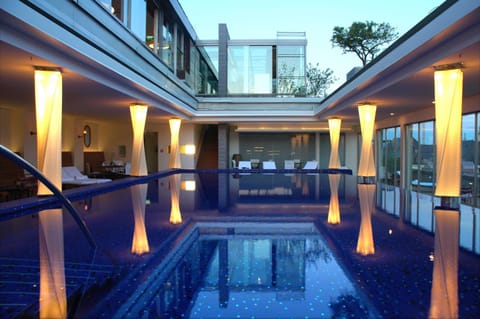 Private pool