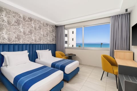 Superior Room, Twin Beds, Sea Side View | Beach/ocean view