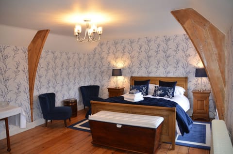 Deluxe Double Room, Ensuite, Garden View (Shore Nightingale Room)