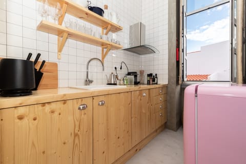 Deluxe Studio | Private kitchen | Freezer