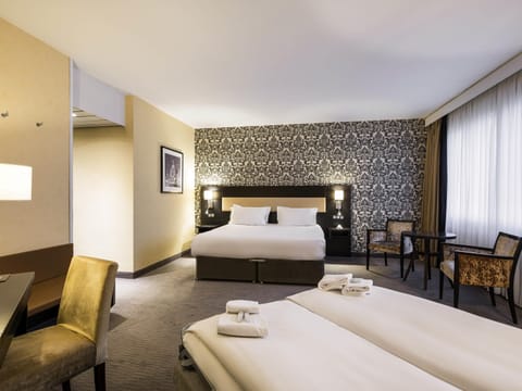 Minibar, in-room safe, desk, blackout drapes