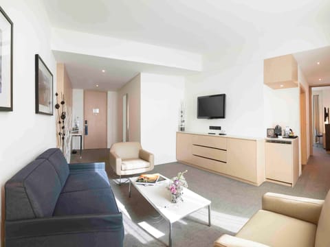 Superior Suite, 1 Double Bed with Sofa bed | Minibar, in-room safe, individually decorated, desk