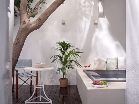 Standard Room (Outdoor Spa Tub) | Private spa tub