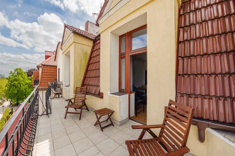 Apartment (5) | Balcony