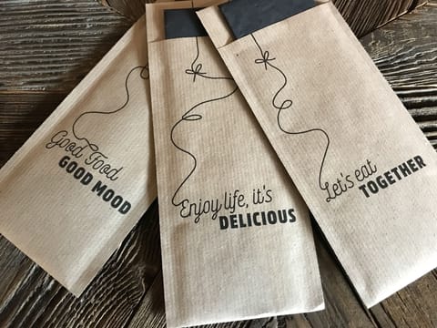 Breakfast, lunch and dinner served