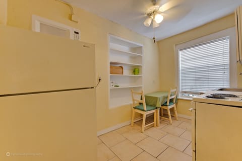 Blue Skies One Bedroom (1 Full Bed) | Private kitchen | Fridge, microwave, stovetop, coffee/tea maker