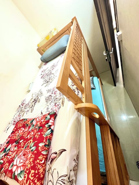 Executive Shared Dormitory, Women only | In-room safe, soundproofing, iron/ironing board, free WiFi