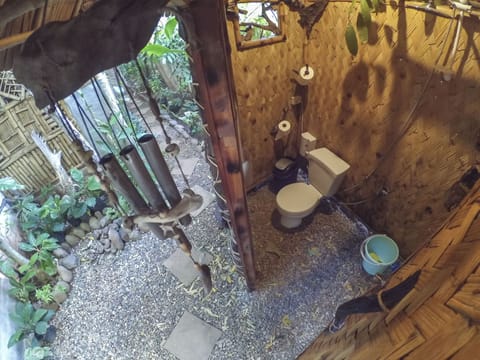 Charming Tree House | Bathroom | Shower, towels