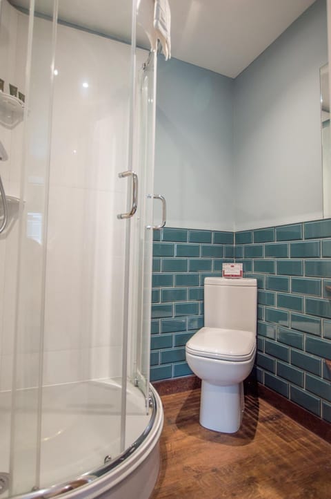 Shower, free toiletries, hair dryer, towels