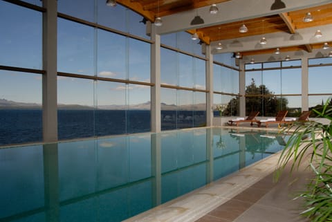 Indoor pool, sun loungers