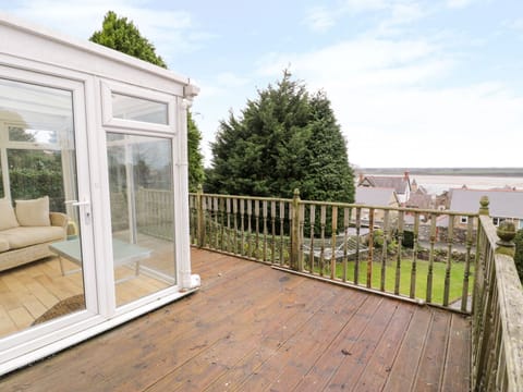 Cottage | Balcony