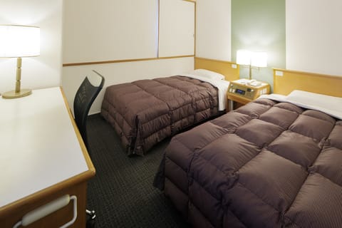 Twin Room | Down comforters, desk, free WiFi, bed sheets