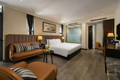 Deluxe Double or Twin Room. | Minibar, in-room safe, individually furnished, desk