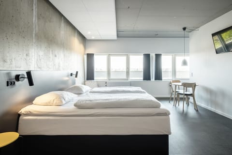 Family Room | Laptop workspace, iron/ironing board, cribs/infant beds, free WiFi