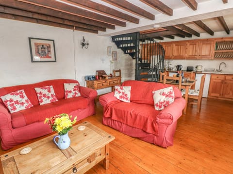 Cottage | Living room | TV