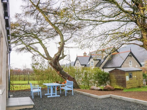 Cottage | Property grounds