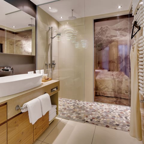 Double Room | Bathroom | Designer toiletries, hair dryer, bathrobes, slippers