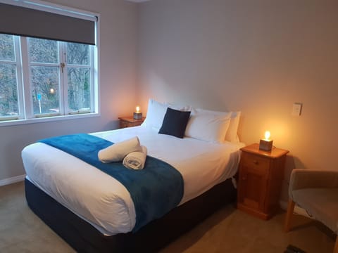 Superior Double Room, 1 Queen Bed | Laptop workspace, iron/ironing board, free WiFi, bed sheets