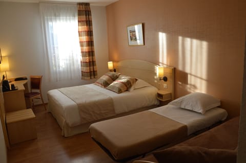 In-room safe, desk, laptop workspace, iron/ironing board