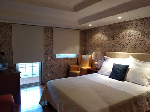 Comfort Double Room | Free WiFi, bed sheets