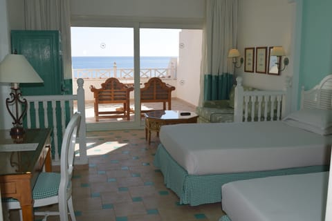 Room, 2 Twin Beds, Sea View | Pillowtop beds, minibar, in-room safe, desk