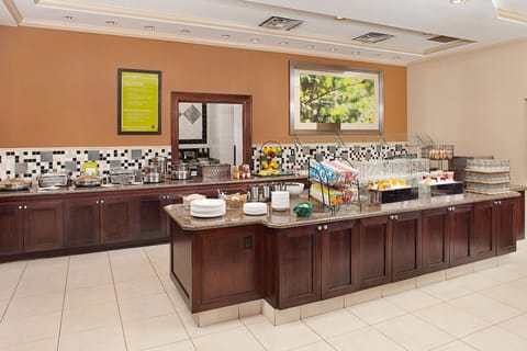 Daily buffet breakfast (USD 12 per person)