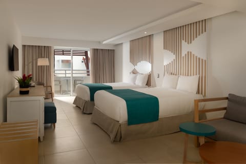 Premium Room, Ocean View (Access to VIP Area) | Free minibar, in-room safe, desk, blackout drapes