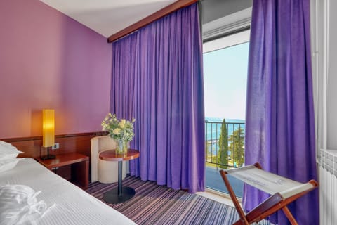 Superior Double Room, Balcony (Partial Sea View) | Hypo-allergenic bedding, minibar, in-room safe, desk