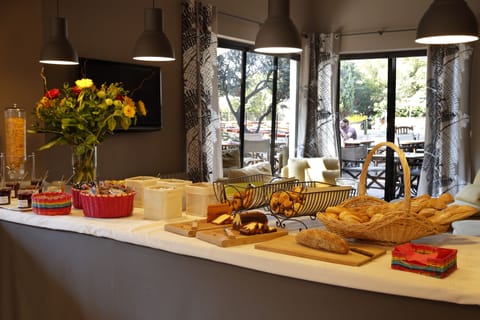 Daily buffet breakfast (EUR 16 per person)