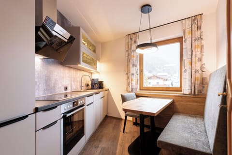 Apartment | Private kitchen | Electric kettle