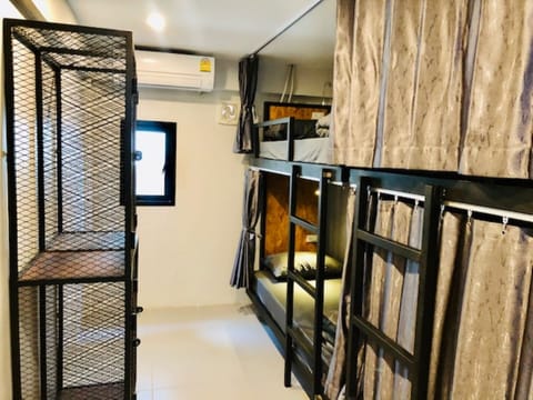Mixed Dormitory Room | Free WiFi, bed sheets