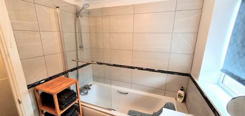 House | Bathroom | Combined shower/tub, deep soaking tub, hair dryer, towels