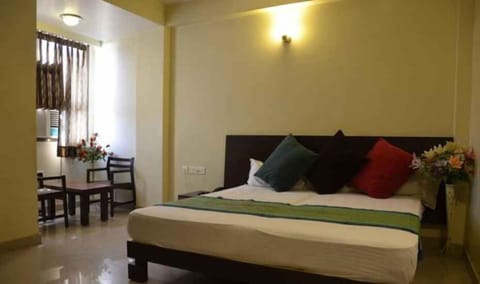 Deluxe Room | Individually decorated, individually furnished, free WiFi, bed sheets