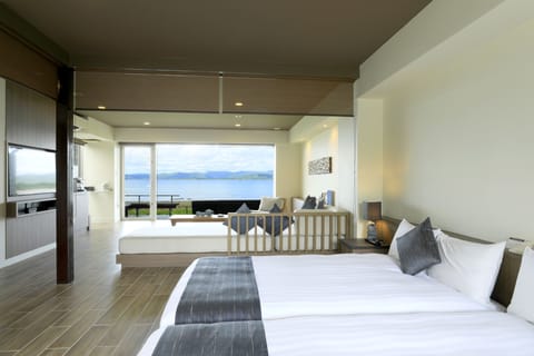 Suite, Bathtub, Ocean View | Down comforters, in-room safe, blackout drapes, iron/ironing board