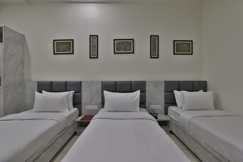 Superior Room | In-room safe, individually decorated, free WiFi