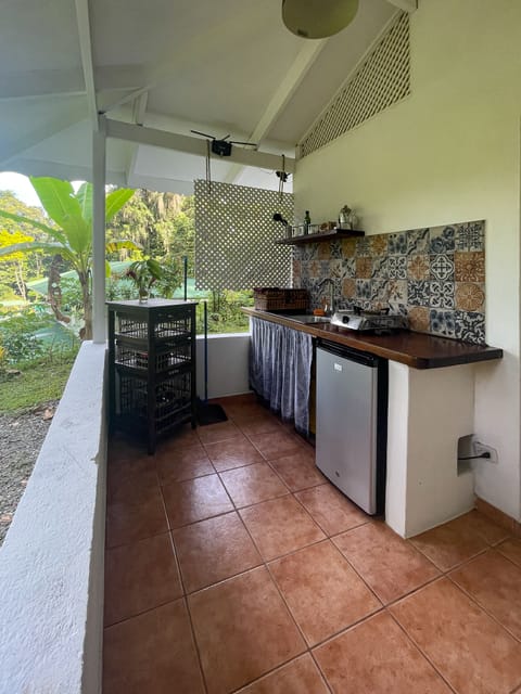 Villa | Private kitchen | Coffee/tea maker, eco-friendly cleaning products, paper towels