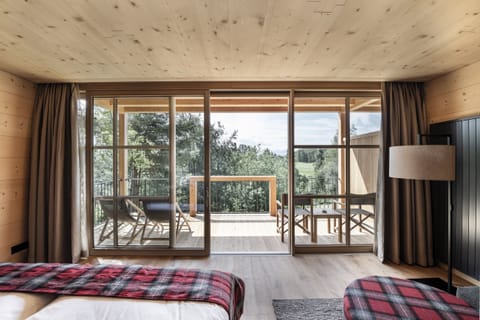 Junior Suite, Sauna | Minibar, in-room safe, desk, free WiFi